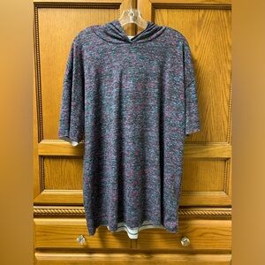 LuLaRoe Women’s Multicolor Hooded Short Sleeve T-Shirt Size Medium